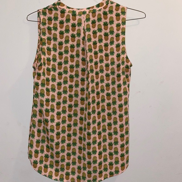 The Limited pineapple print sleeveless blouse - Picture 5 of 5